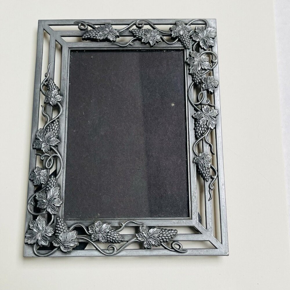 Metal Picture Frame 5 x 6.5 Vine Grapes Ornate Free Standing Farmhouse